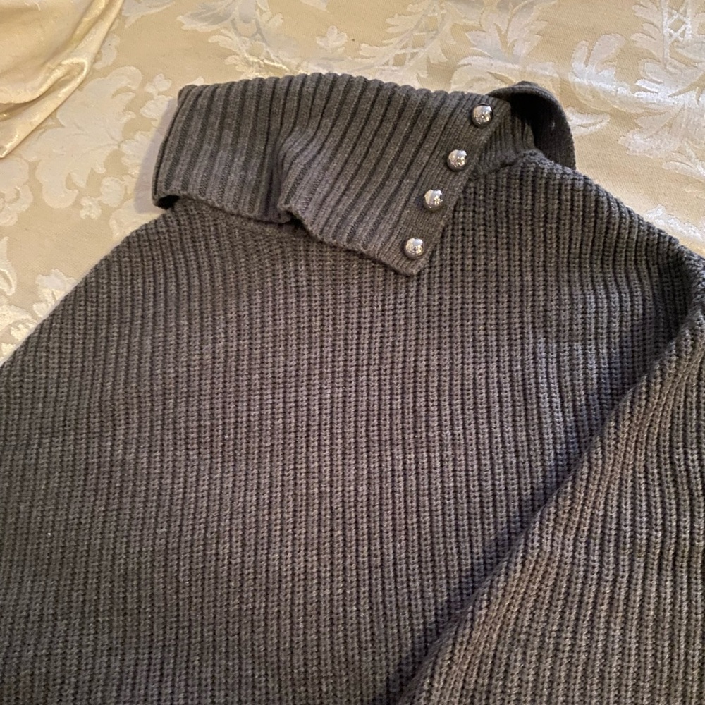 ✨Michael Kors Poncho✨